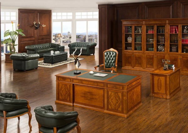 Classic High Grade Gorgeous Executive Desk